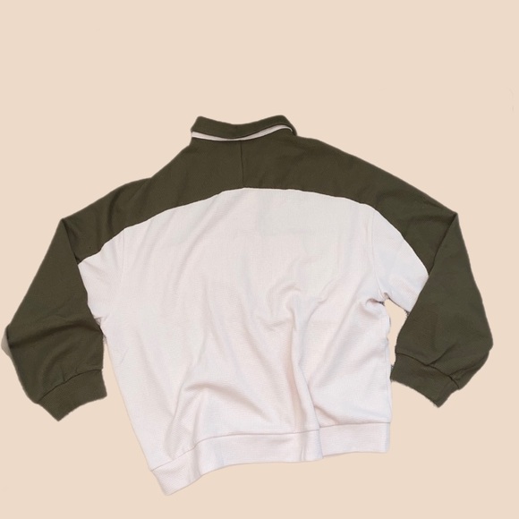 Two Tone Oversized Swetshirt - Picture 2 of 2